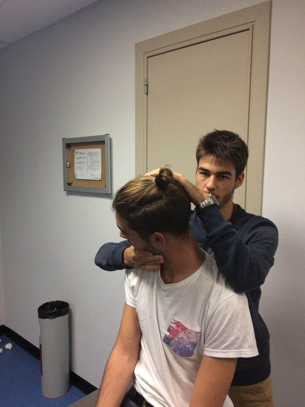 estiramiento-esternocleido